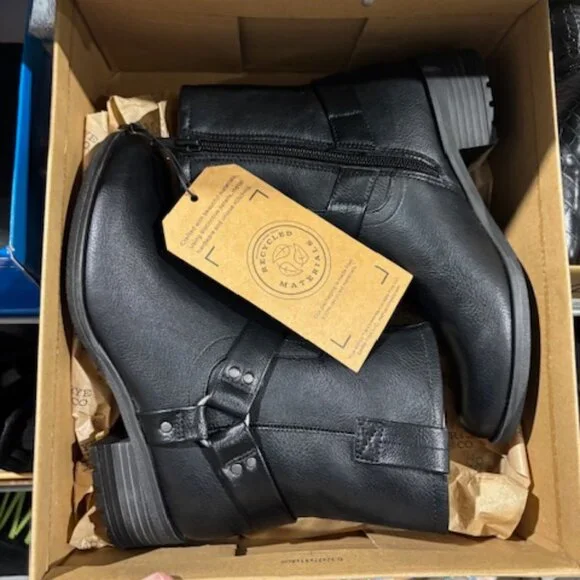 Frye & Co. Elodie Black Ankle Boots - Size 6 - Image 2
