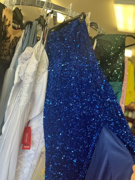 Lot of 10 NWT Formal Dresses Perfect for Prom, Homecoming, Cruises, Costumes, Mother-of the-Bride & More - Image 6