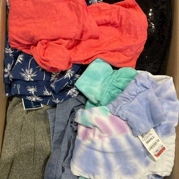NWT Women’s Clothing Reseller Bundle – 20 Pieces (Major Retail Brands) - Image 6